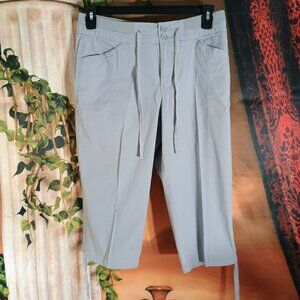 EUC Croft & Barrow Sz10 Light Gray Stretch Capri Crop Pants Waist Drawstring